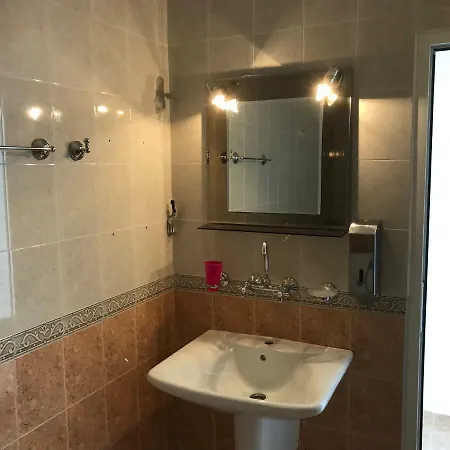 Milena's House Pensión 3*